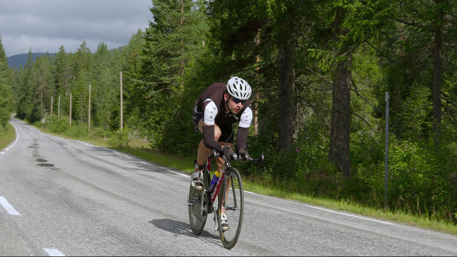 世界杯期间禁赛处罚汇总：累计黄牌与暴力行为均有案例